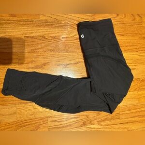 lululemon 7/8 Black Leggings/ Mesh bottom